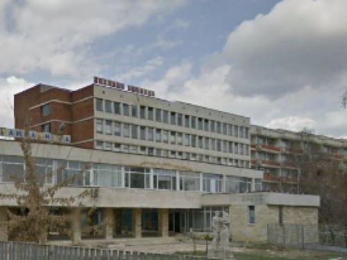 Общинският съвет на Дулово обсъжда кризата с напусналите работа медици в болницата