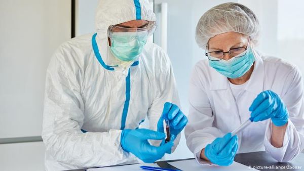 176 са новодиагностицираните с COVID-19 лица , от тях 11 са медицински персонал