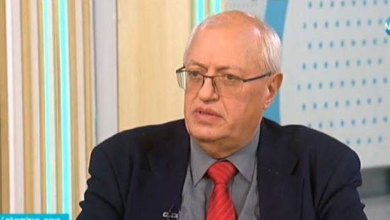 Доц. Спасков: До известна степен управлявахме кризата политически