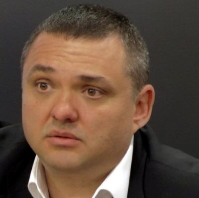 Д-р Канелов: Обиди, хвърчащи химикалки, неправомерни наказания, това търпят хора дали здравето и живота си в болнцата в Гоце Делчев